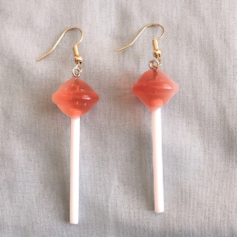 NWT Round Lollipop Dangle Earrings - Red